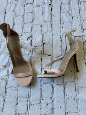 Pink heel